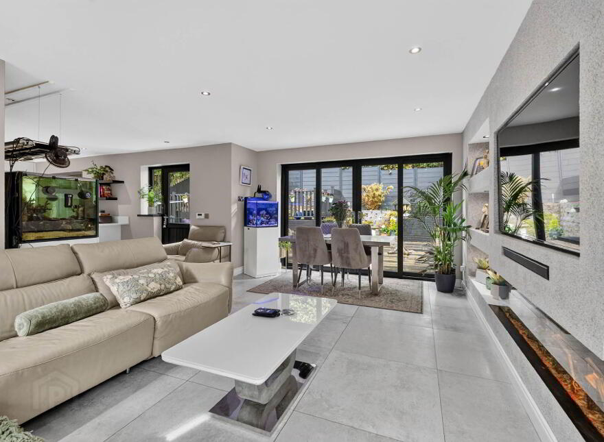 66 Oakhurst Avenue, Belfast, BT10 0PE