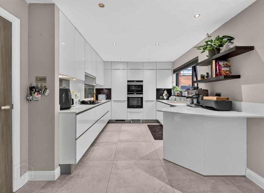 66 Oakhurst Avenue, Belfast, BT10 0PE