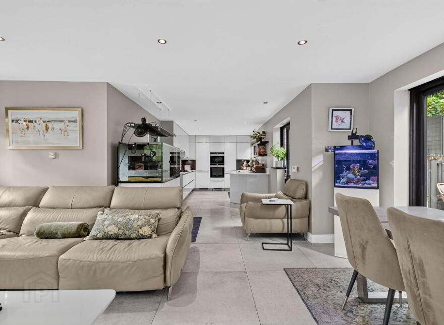 66 Oakhurst Avenue, Belfast, BT10 0PE