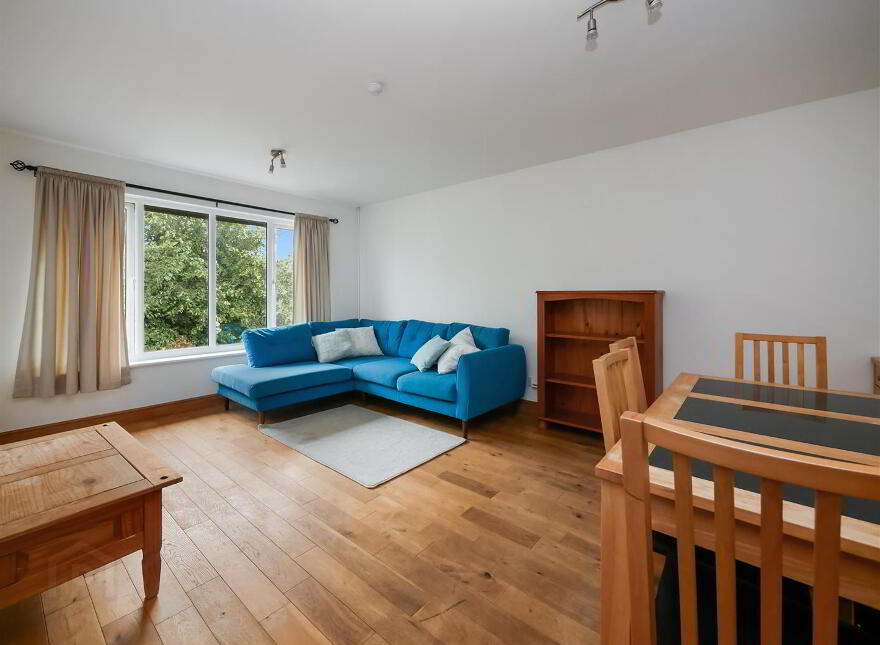 38 Drumkeen Court, Upper Galwally, Belfast, BT8 7TU