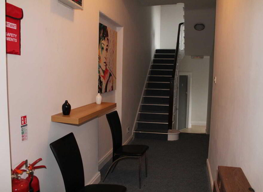 Apt D, 5 Eastleigh Drive, Ballyhackamore, Belfast, BT4 3DX