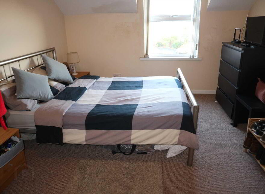 Apt D, 5 Eastleigh Drive, Ballyhackamore, Belfast, BT4 3DX