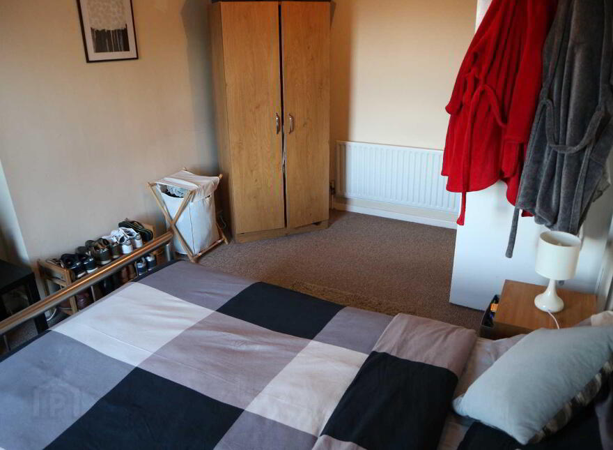 Apt D, 5 Eastleigh Drive, Ballyhackamore, Belfast, BT4 3DX