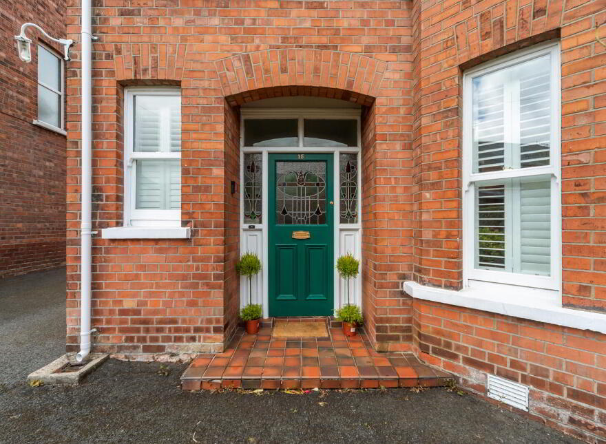 15 Luxor Gardens, Belfast, BT5 5NB