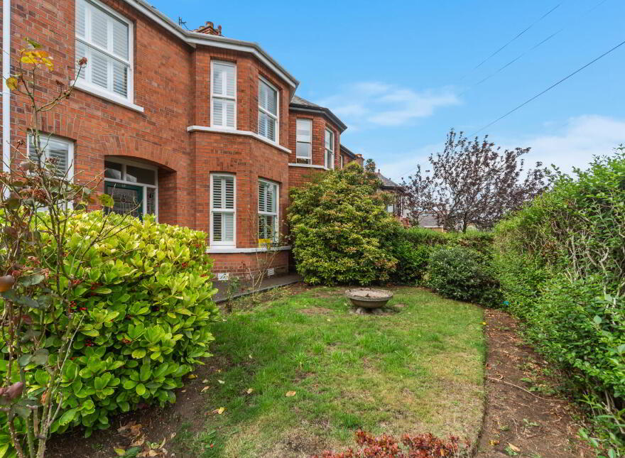 15 Luxor Gardens, Belfast, BT5 5NB