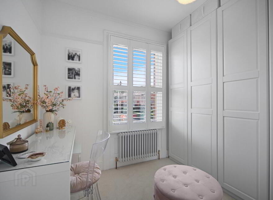 15 Luxor Gardens, Belfast, BT5 5NB
