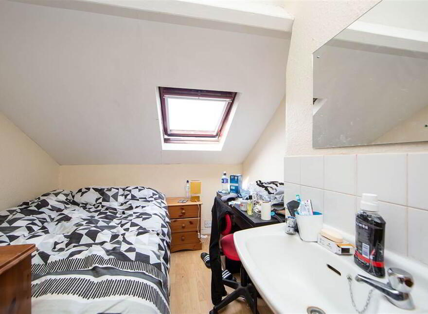 10 Stranmillis Street, Off Stranmillis Road, Belfast, BT9 5FE