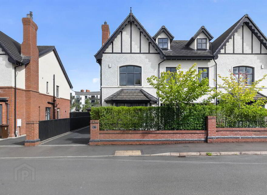 27 Harberton Crescent, Belfast, BT9 6WU