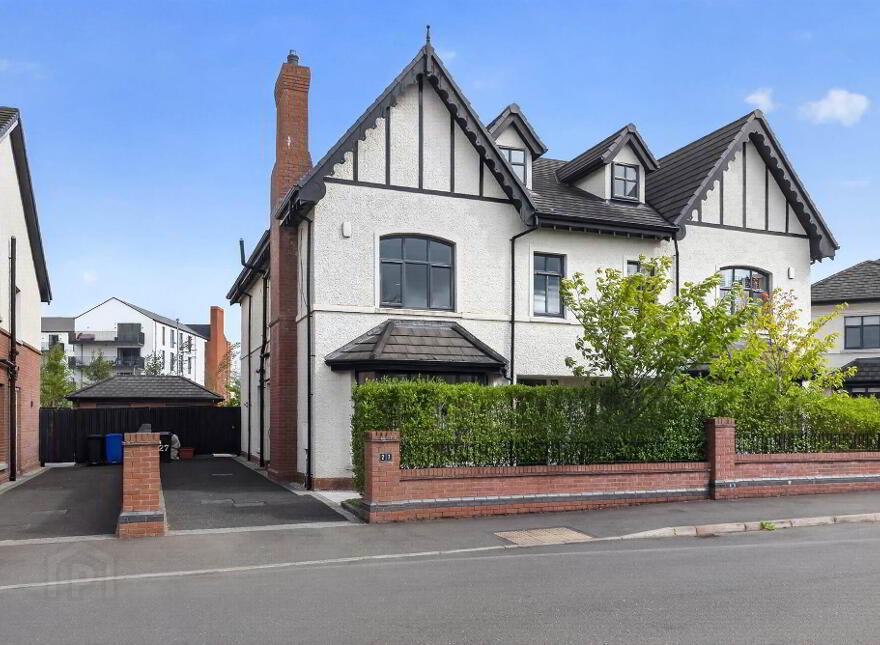 27 Harberton Crescent, Belfast, BT9 6WU