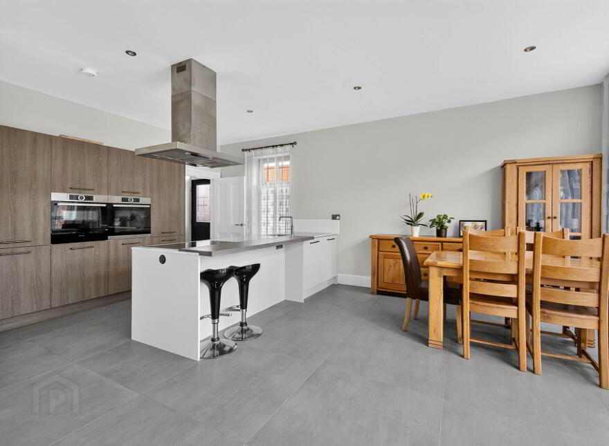 27 Harberton Crescent, Belfast, BT9 6WU