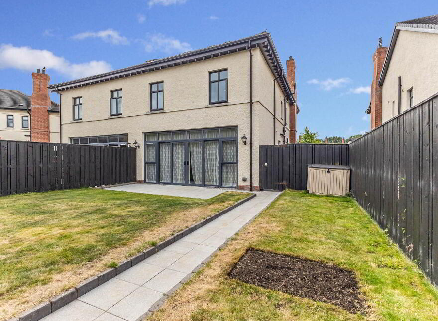 27 Harberton Crescent, Belfast, BT9 6WU