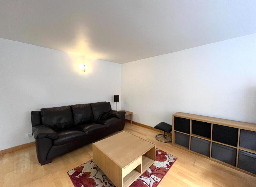 108 St Stephen Street, Stockbridge, Edinburgh, EH3 5AQ