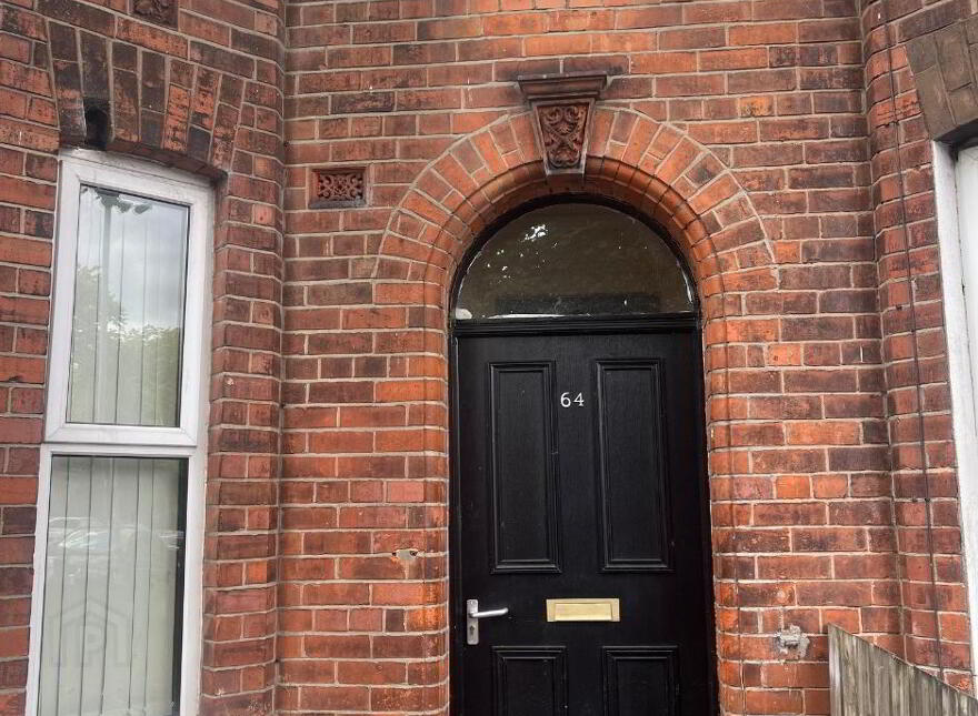 64 University Avenue, Belfast, BT7 1GY photo