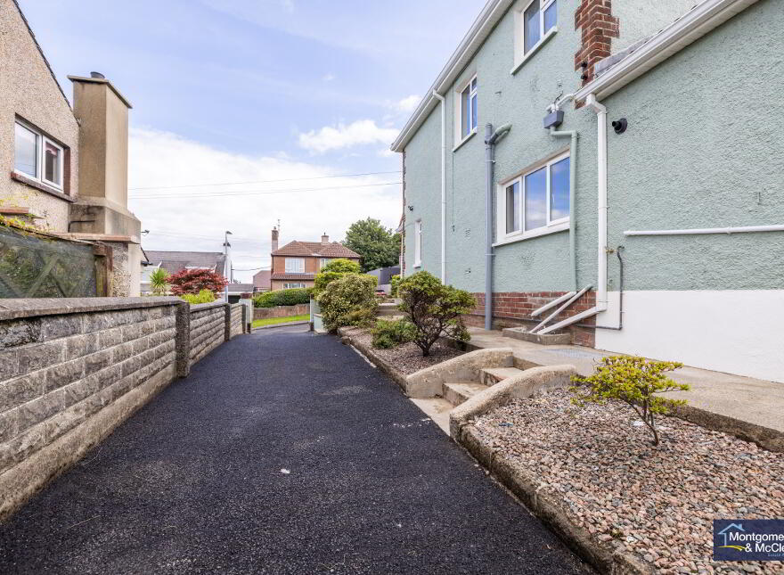 Caw Park, Waterside, Derry/Londonderry, BT47 6LZ
