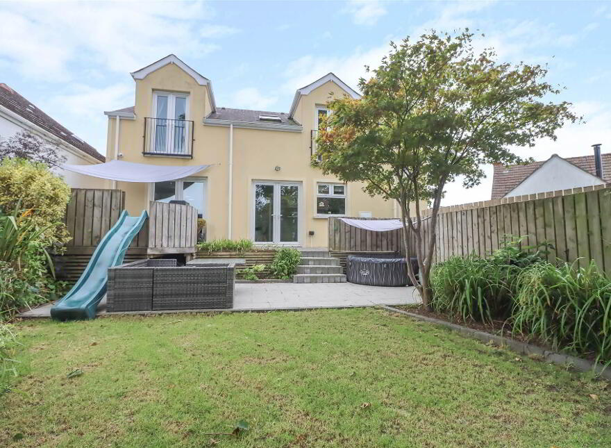 14 Moyne Park, Gilnahirk, Belfast, BT5 7QT