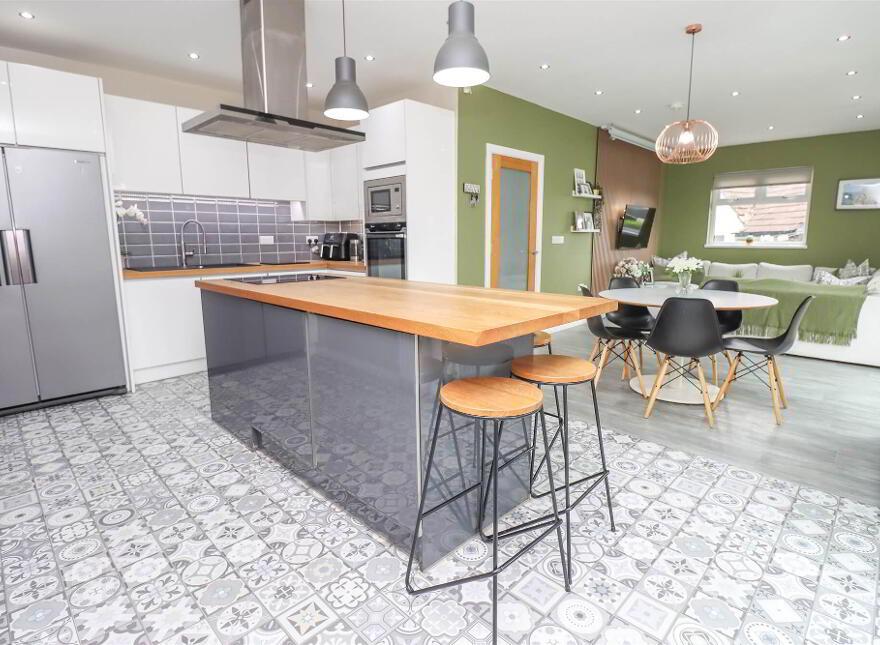 14 Moyne Park, Gilnahirk, Belfast, BT5 7QT