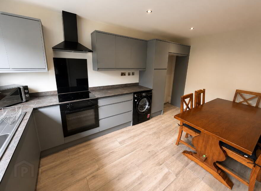 41 Mount Vernon, Culmore, L’derry, BT48 8AG