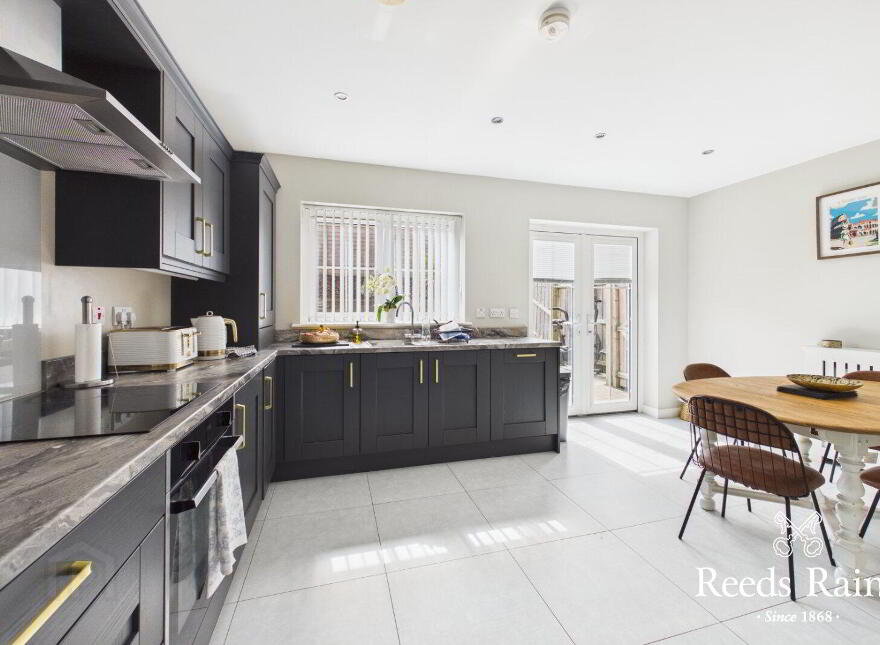 8 Faulkner Grove, Bangor, BT20 3FN