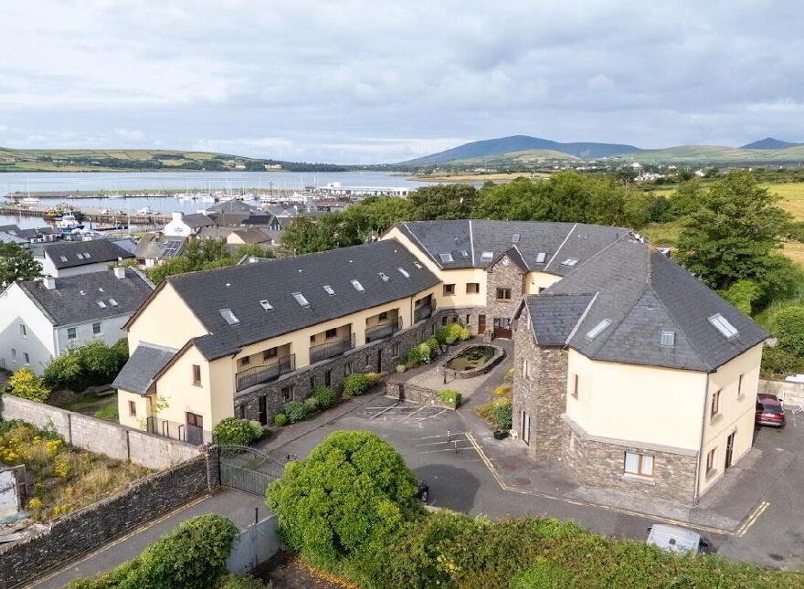 Apartment 20 An Doirín, Green Street, Dingle, V92HC89 photo