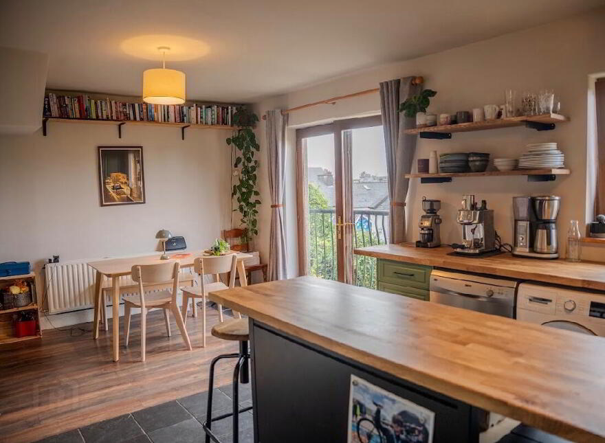 Apartment 20 An Doirín, Green Street, Dingle, V92HC89