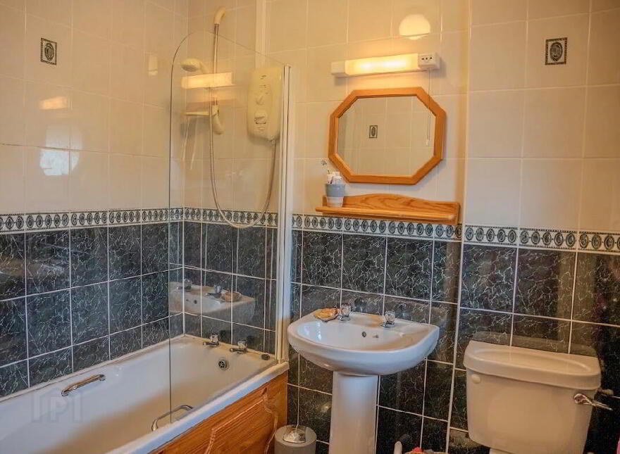 Apartment 20 An Doirín, Green Street, Dingle, V92HC89