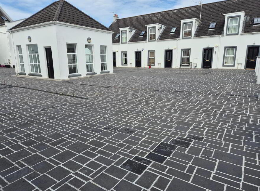 14 Gillespie Court, Comber, BT23 5GL