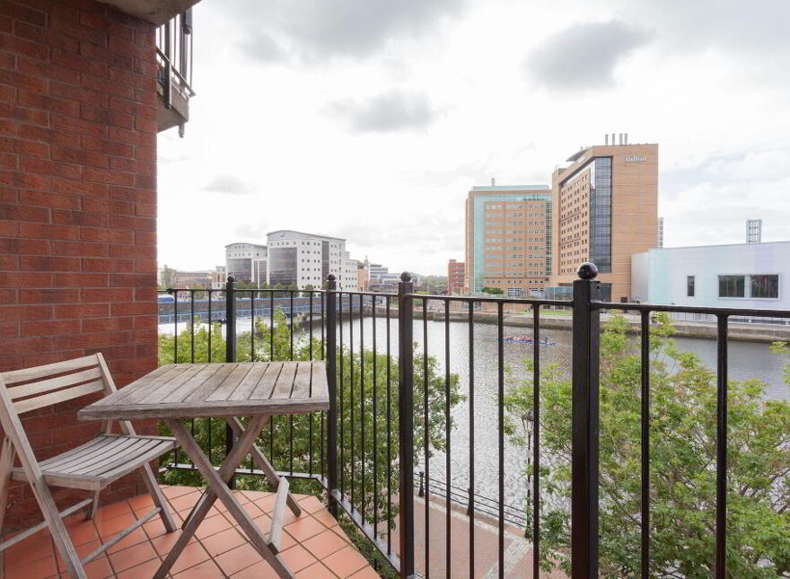 18 Laganview Court, Belfast, BT5 4AR