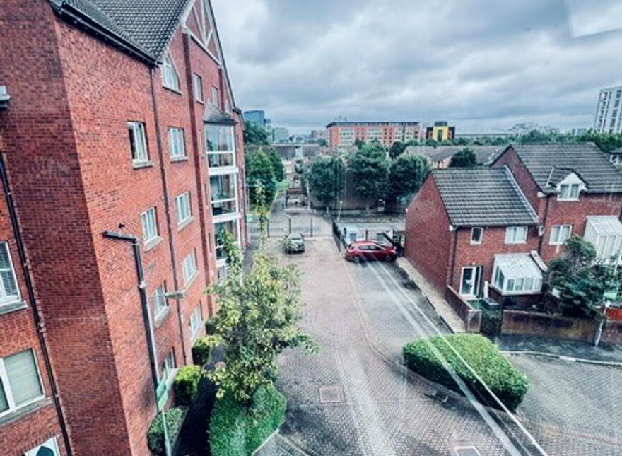 18 Laganview Court, Belfast, BT5 4AR