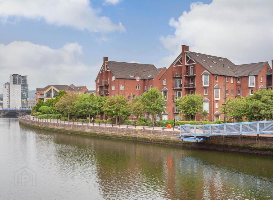 18 Laganview Court, Belfast, BT5 4AR