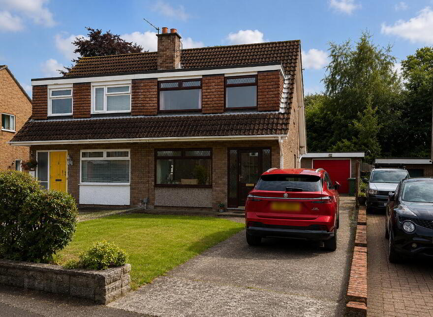 38 Woodview Crescent, Lisburn, BT28 1LF