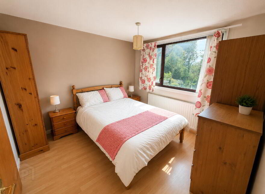 38 Woodview Crescent, Lisburn, BT28 1LF