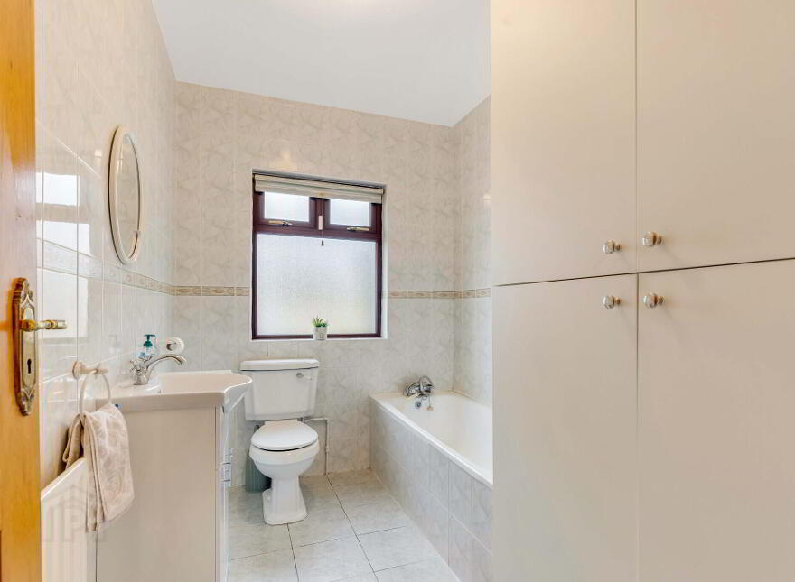 Augherskea, Drumree, A85W624