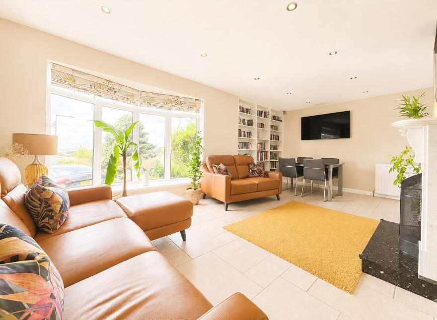 2 Victoria Rise, Carrickfergus, BT38 7UR photo 3