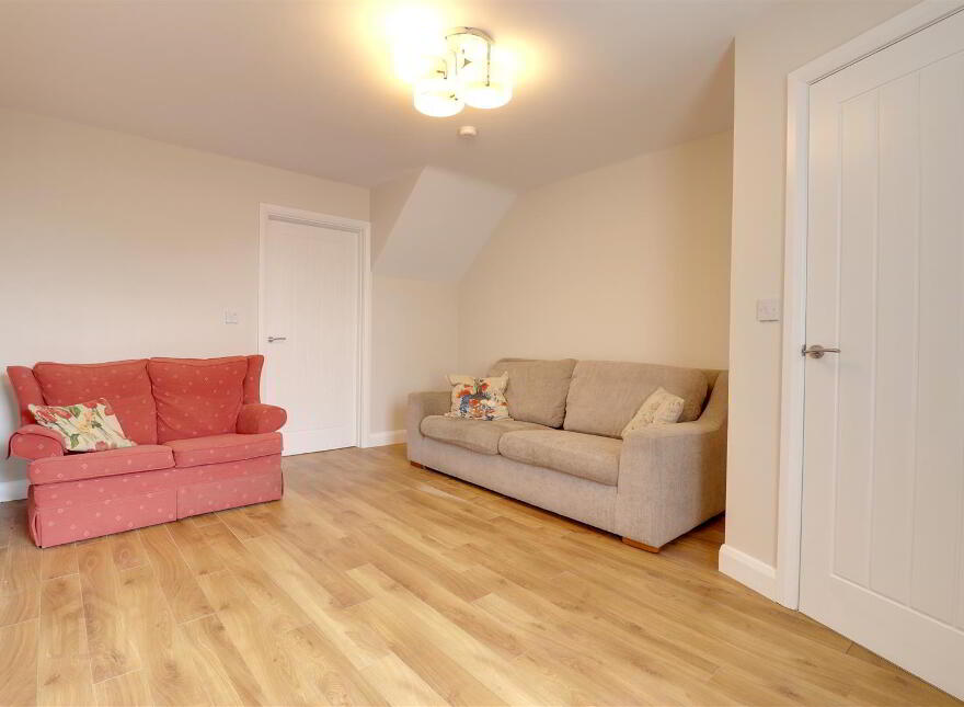 21B Main Street, Millisle, Newtownards, BT22 2BL