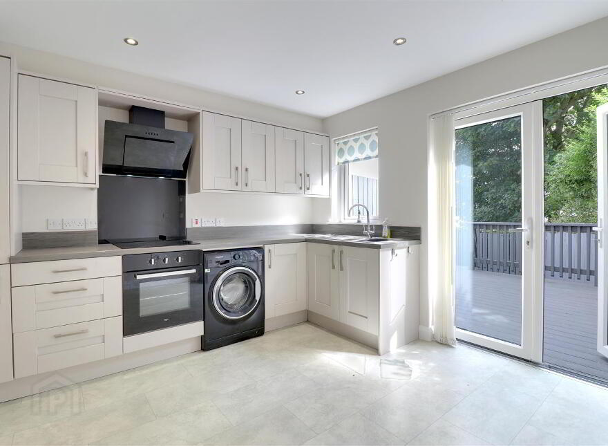 21B Main Street, Millisle, Newtownards, BT22 2BL