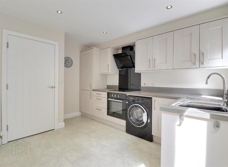 21B Main Street, Millisle, Newtownards, BT22 2BL