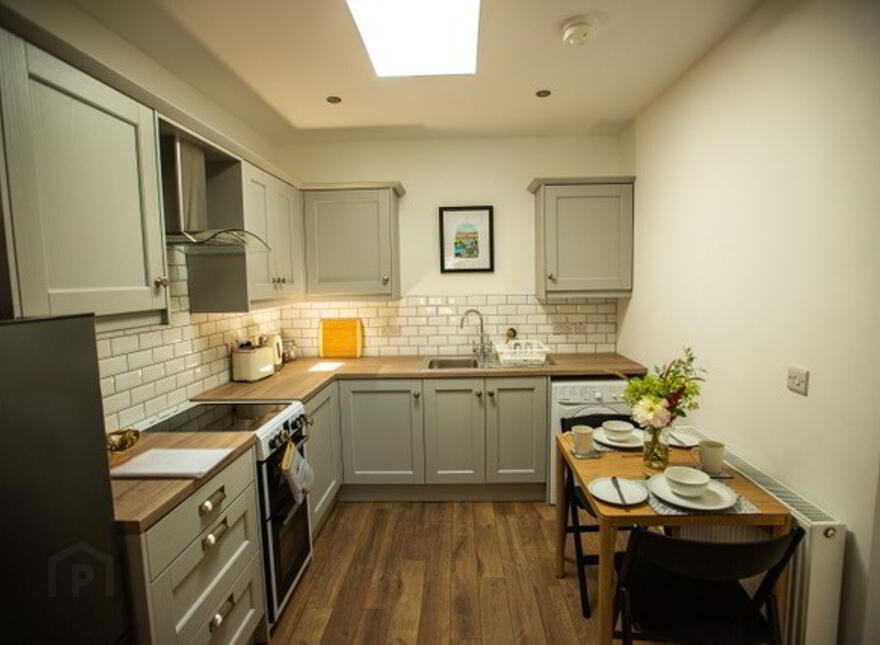 20 Arthur Street, Royal Hillsborough, BT26 6AP