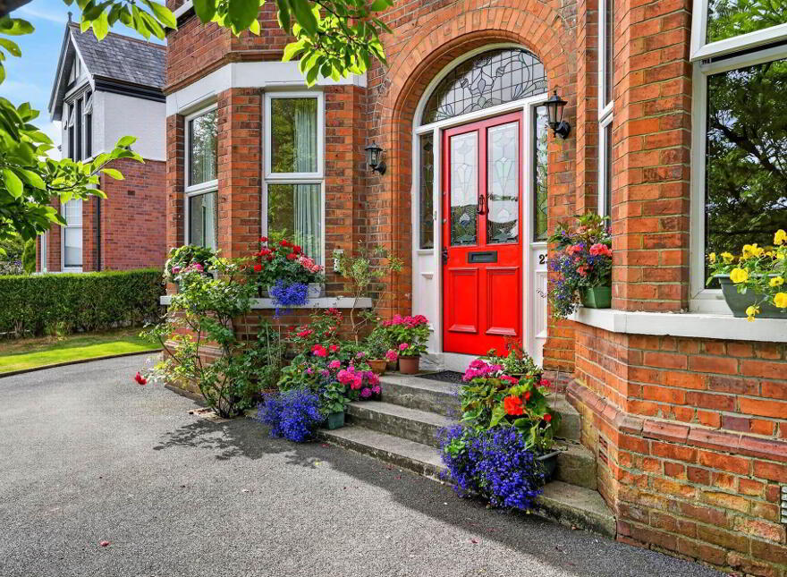 27 The Green, Dunmurry, Belfast, BT17 0QA