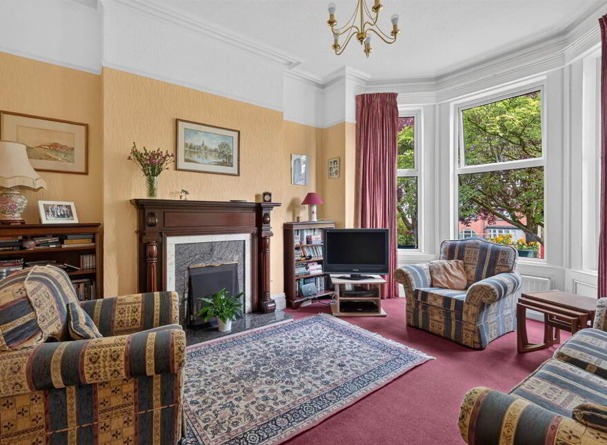 27 The Green, Dunmurry, Belfast, BT17 0QA