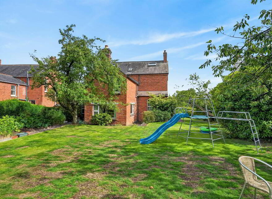 27 The Green, Dunmurry, Belfast, BT17 0QA