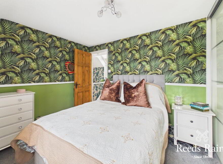 8 Bests Hill Court, Belfast, BT8 7WA
