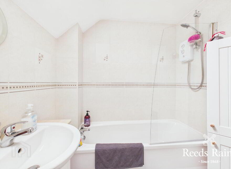 8 Bests Hill Court, Belfast, BT8 7WA