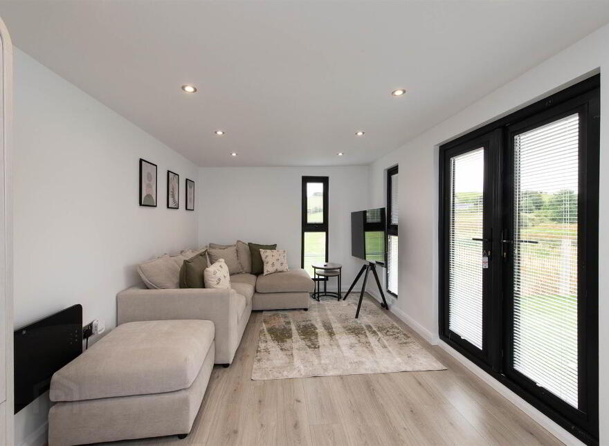 59 Old Railway Close, Castlewellan, BT31 9PL