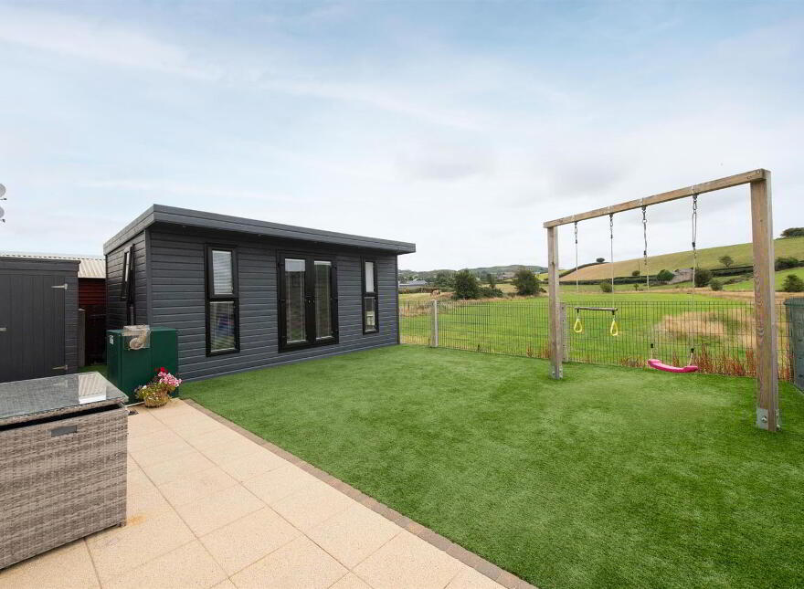 59 Old Railway Close, Castlewellan, BT31 9PL