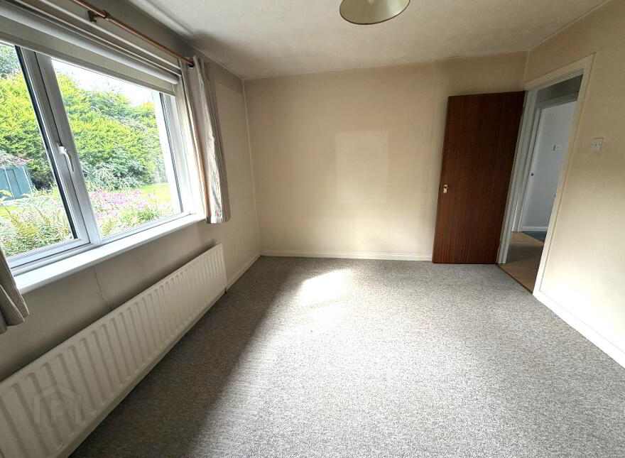 35 Meadowvale, Ballymena, BT42 4EX