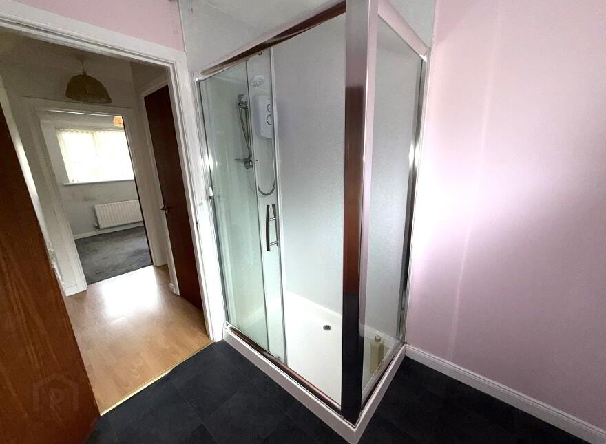 35 Meadowvale, Ballymena, BT42 4EX