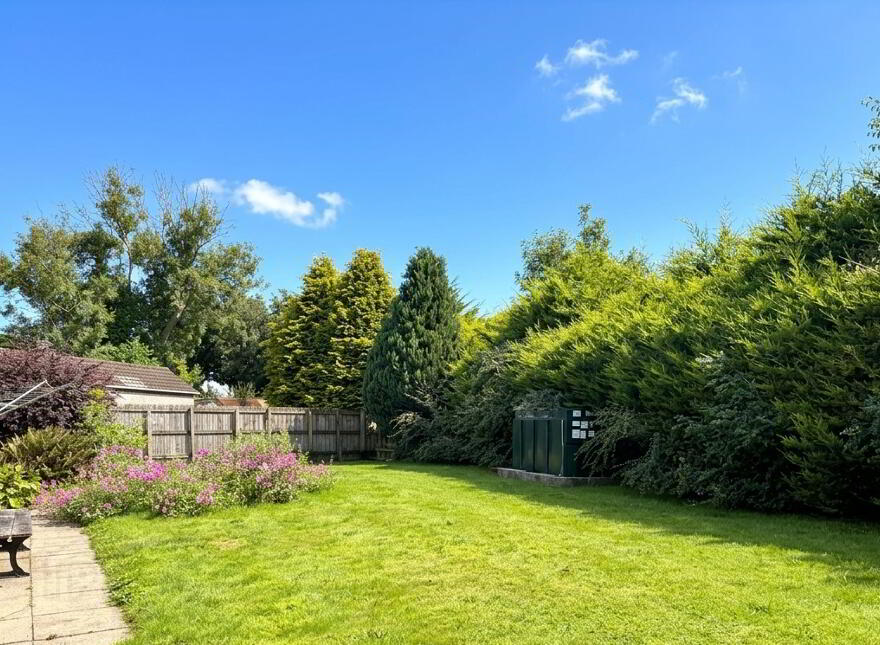 35 Meadowvale, Ballymena, BT42 4EX