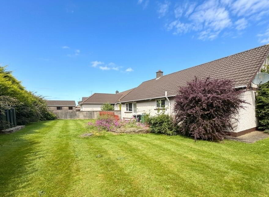 35 Meadowvale, Ballymena, BT42 4EX