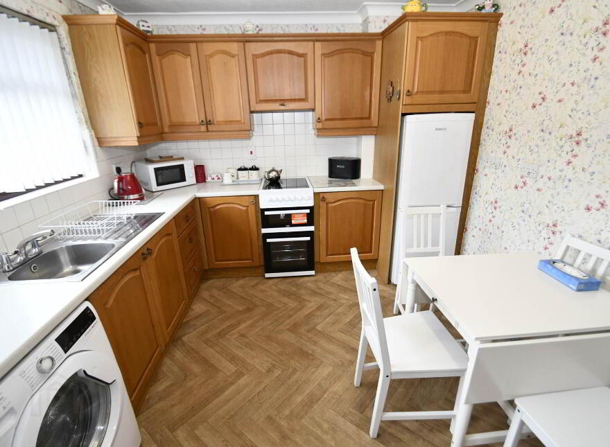 27 Ladybrook Crescent, Belfast, BT11 9ES