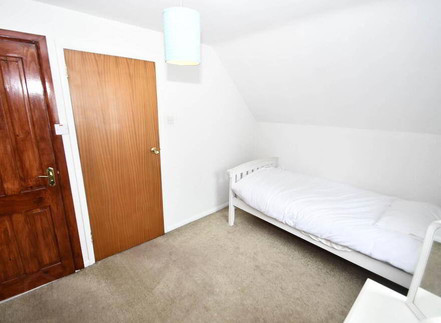27 Ladybrook Crescent, Belfast, BT11 9ES